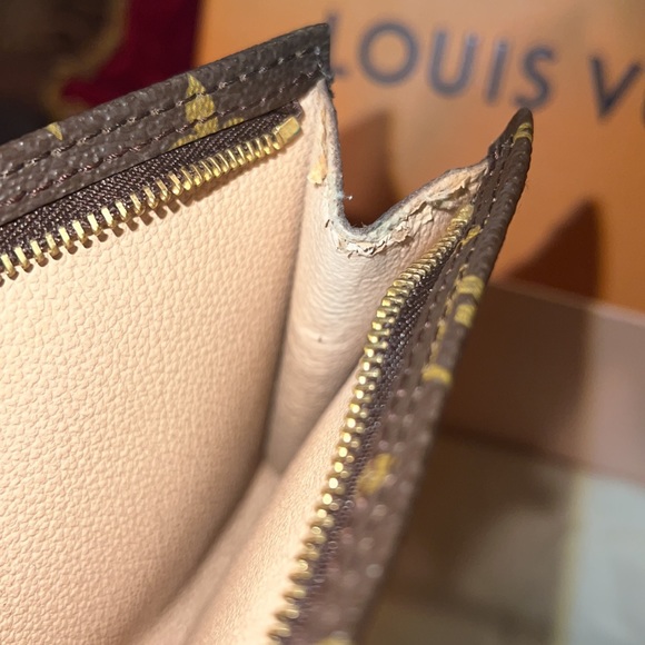 Authentic Louis Vuitton pochette monogram - Picture 11 of 15